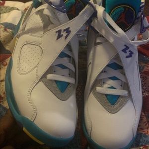 Brand new never worn work at a shoe store